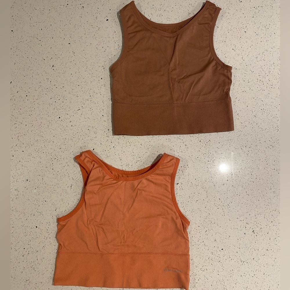 Women's Sleeveless Tops - Picture 2 of 3